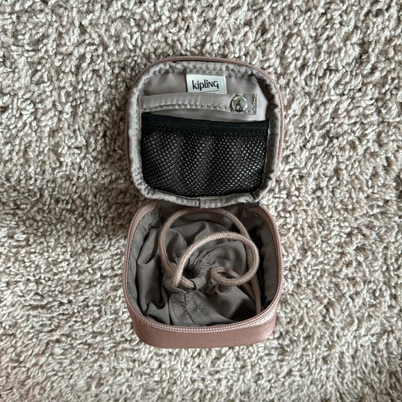 Kipling Joyful Jewelry Case - Metallic Rose Gold - Picture 5 of 7